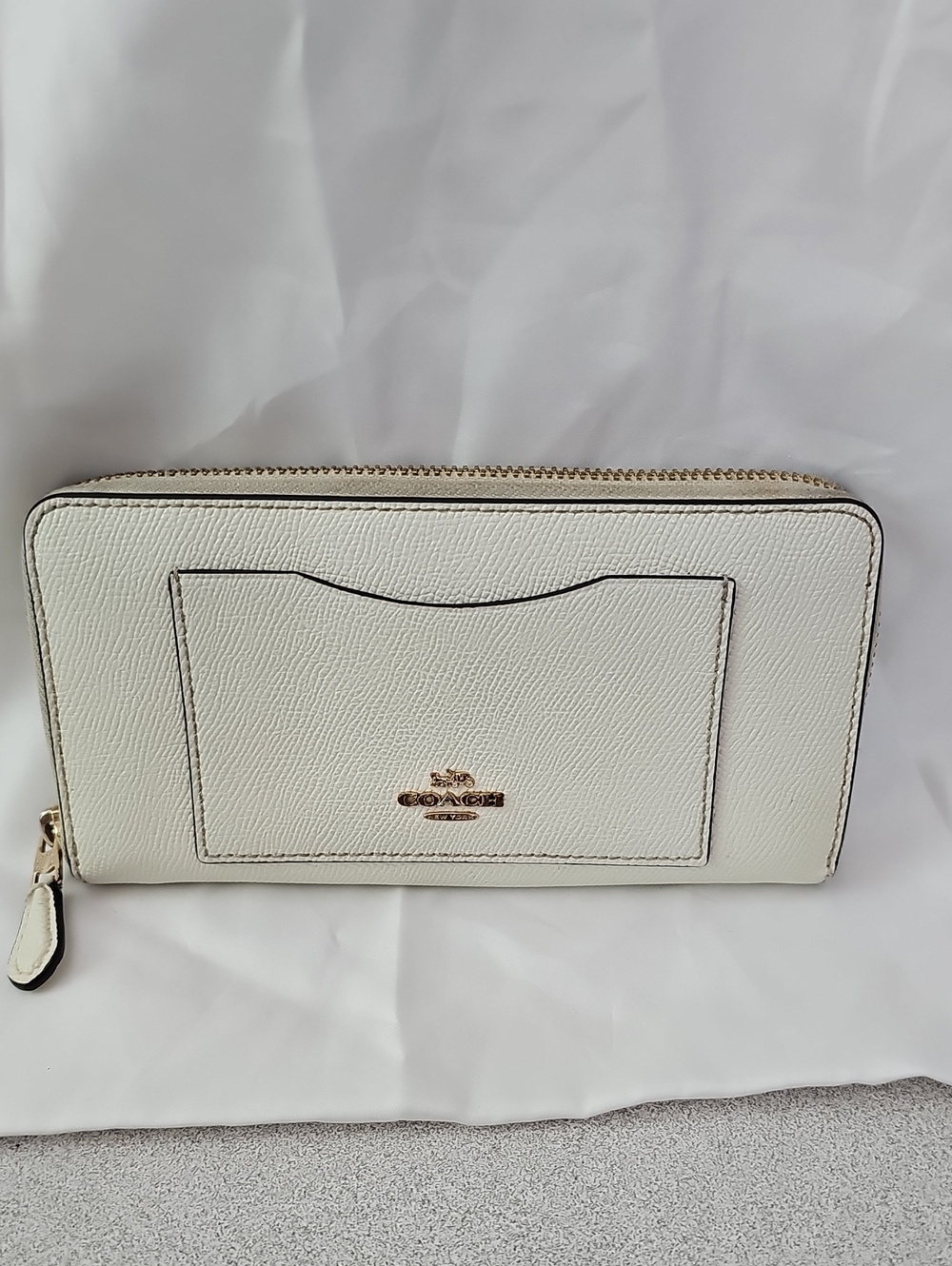 Coach White Zip-Around Leather Wallet with Gold Logo